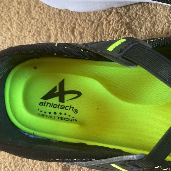 Athletech Slide On Shoes - Picture 2 of 5